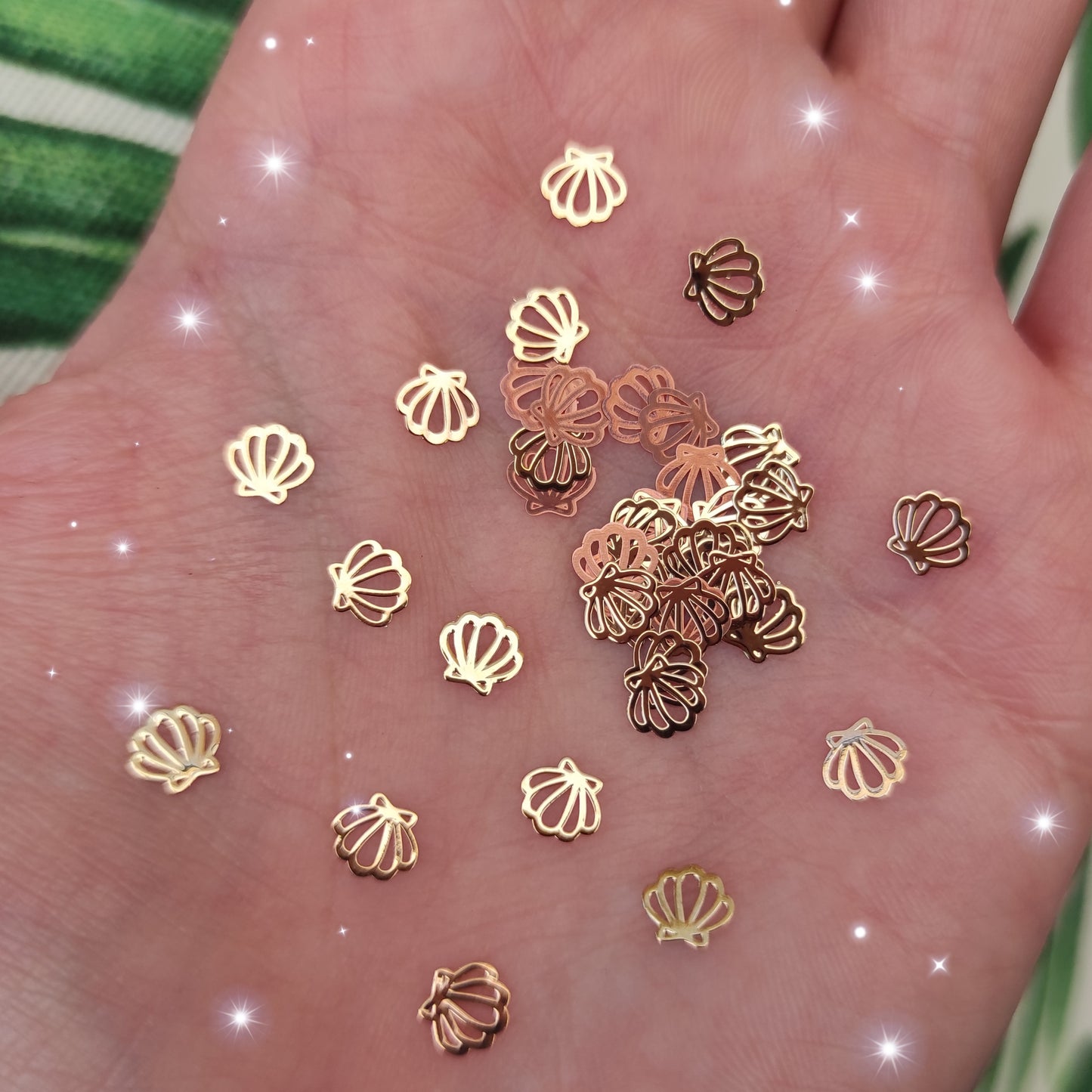 Piezas conchas oro 50uds